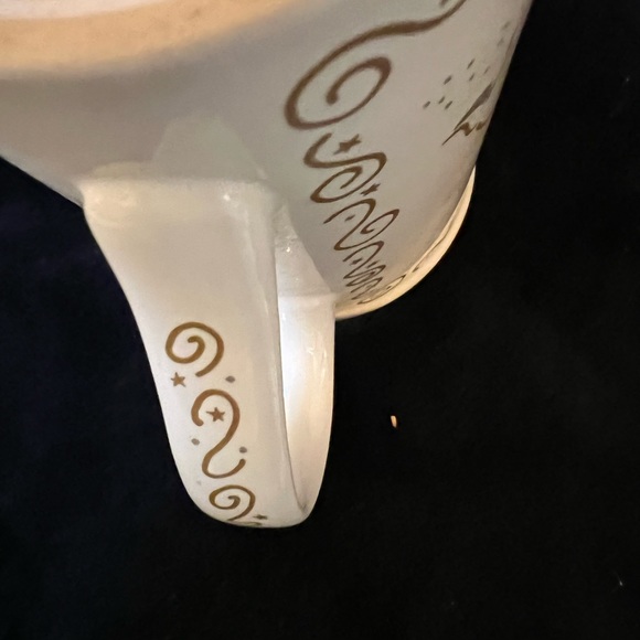 2 - KIC Terri Fosson 10oz Christmas Mug. Gold and Silver Reindeer. - Picture 5 of 9